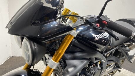 Triumph Street Triple 675 2009 new mot warranty sports pipes 675cc naked 12