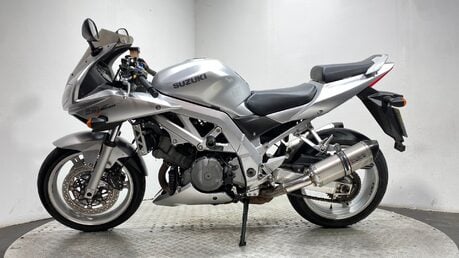 Suzuki SV 1000 2003 NEW MOT SPORTS EXHAUST ONLY 8K 1000CC VTWIN 10