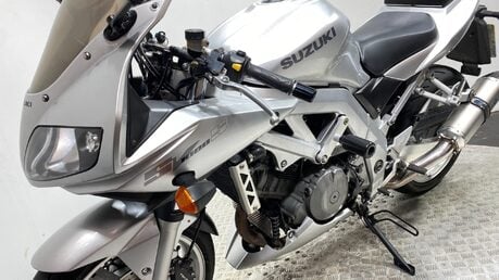 Suzuki SV 1000 2003 NEW MOT SPORTS EXHAUST ONLY 8K 1000CC VTWIN 13