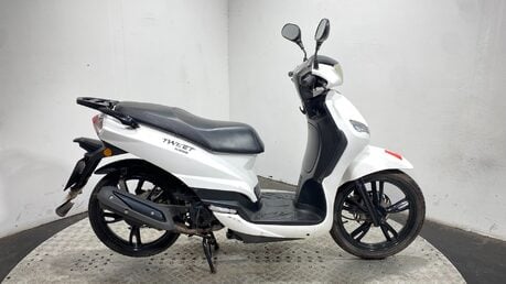 Peugeot Tweet 50 EVO 2019 5K NON RUNNING PROJECT SCOOTER 50CC 4 STROKE BIKE 1