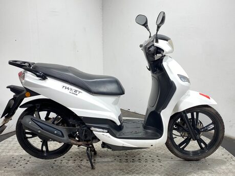 Peugeot Tweet 50 EVO 2019 5K NON RUNNING PROJECT SCOOTER 50CC 4 STROKE BIKE