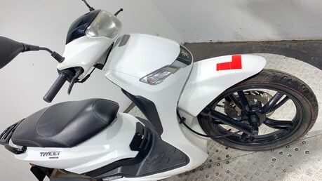Peugeot Tweet 50 EVO 2019 5K NON RUNNING PROJECT SCOOTER 50CC 4 STROKE BIKE 5