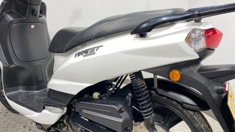 Peugeot Tweet 50 EVO 2019 5K NON RUNNING PROJECT SCOOTER 50CC 4 STROKE BIKE 17