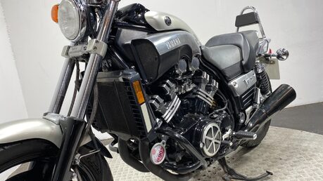 Yamaha Vmax 1200 1997 2 OWNERS 8K NEW MOT TRADE SALE 1200CC FULL POWER 15