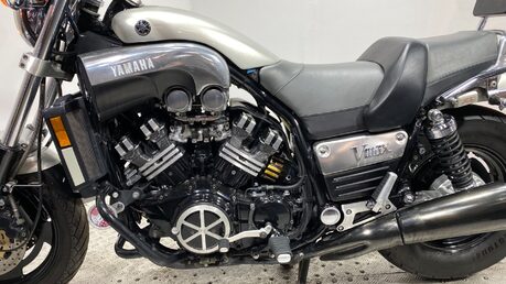 Yamaha Vmax 1200 1997 2 OWNERS 8K NEW MOT TRADE SALE 1200CC FULL POWER 17