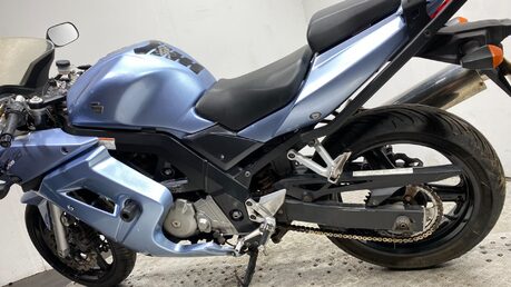 Suzuki SV 650 2006 FAIRED 44K NON RUNNING CLEAN PROJECT BIKE 650CC A2 16