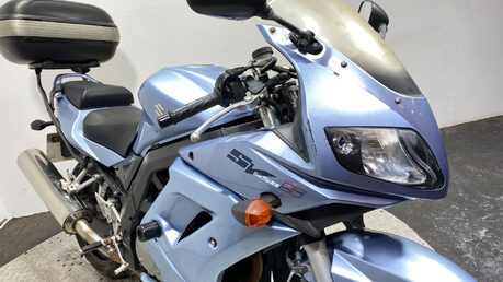 Suzuki SV 650 2006 FAIRED 44K NON RUNNING CLEAN PROJECT BIKE 650CC A2 19