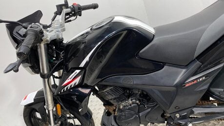Lexmoto ZSX ZSX-R 125 EFI ZS 2020 RUNNING PROJECT BIKE 125CC 17