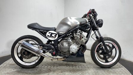 Yamaha XJ 600 1995 SPARES OR REPAIR UNFINISHED PROJECT 600CC CAFE RACER