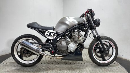 Yamaha XJ 600 1995 SPARES OR REPAIR UNFINISHED PROJECT 600CC CAFE RACER 1