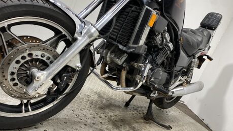 Honda VF 1100 1983 NON RUNNING CLASSIC CRUISER PROJECT BIKE 20