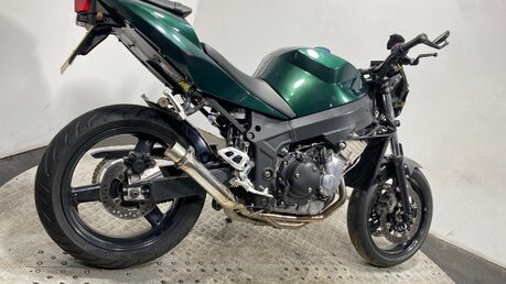 Triumph Daytona 600 2004 GOOD RUNNING CUSTOM STREETFIGHTER PROJECT BIKE 600CC 2