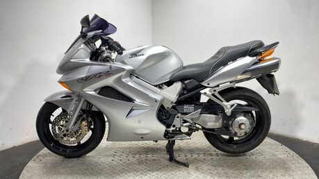 Honda VFR 800 54K 2002 GOOD RUNNING PROJECT BIKE 800CC VTEC 10