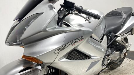 Honda VFR 800 54K 2002 GOOD RUNNING PROJECT BIKE 800CC VTEC 12