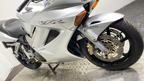 Honda VFR 800 54K 2002 GOOD RUNNING PROJECT BIKE 800CC VTEC 20