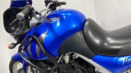 Triumph Tiger 955 2005 36K GOOD RUNNING TOURER ADVENTURE BIKE LUGGAGE 18