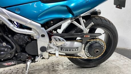 Triumph Daytona T595 955 1997 13K SPARES OR REPAIR PROJECT BIKE 18