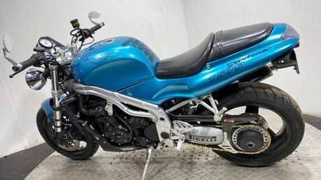 Triumph Daytona T595 955 1997 13K SPARES OR REPAIR PROJECT BIKE 19