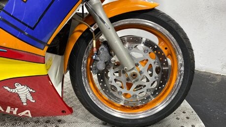 Yamaha FZR 1000 1991 NON RUNNING PROJECT CLASSIC LITRE BIKE 6