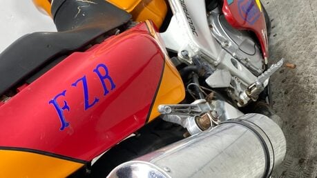 Yamaha FZR 1000 1991 NON RUNNING PROJECT CLASSIC LITRE BIKE 10