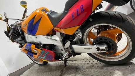 Yamaha FZR 1000 1991 NON RUNNING PROJECT CLASSIC LITRE BIKE 11