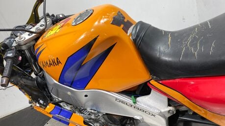 Yamaha FZR 1000 1991 NON RUNNING PROJECT CLASSIC LITRE BIKE 17