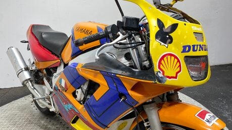 Yamaha FZR 1000 1991 NON RUNNING PROJECT CLASSIC LITRE BIKE 19