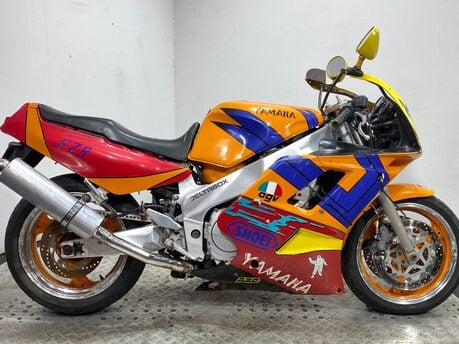Yamaha FZR 1000 1991 NON RUNNING PROJECT CLASSIC LITRE BIKE
