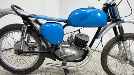 BSA Bantam PROJECT BIKE RUNNING BIKE GENUINE BARN FIND CLASSIC 4