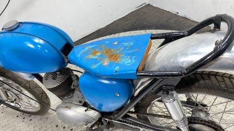 BSA Bantam PROJECT BIKE RUNNING BIKE GENUINE BARN FIND CLASSIC 17
