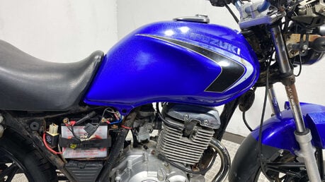 Suzuki EN125 2004 NON RUNNING CLASSIC 125CC 6
