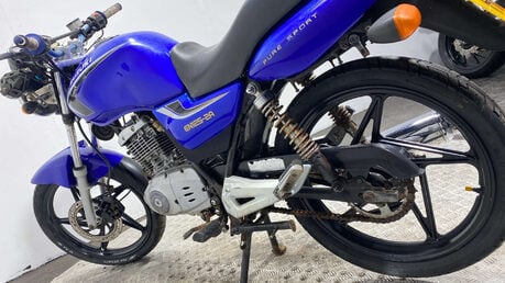 Suzuki EN125 2004 NON RUNNING CLASSIC 125CC 10