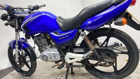 Suzuki EN125 2004 NON RUNNING CLASSIC 125CC 14