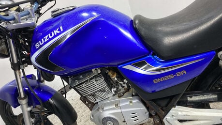 Suzuki EN125 2004 NON RUNNING CLASSIC 125CC 16