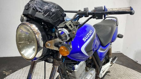 Suzuki EN125 2004 NON RUNNING CLASSIC 125CC 19