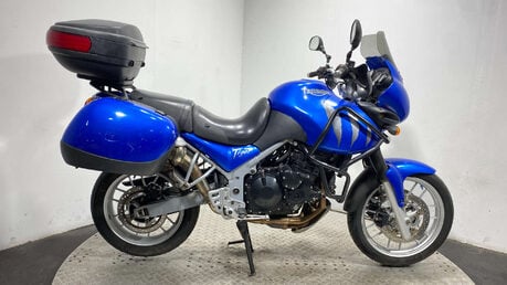 Triumph Tiger 955 Adventure Petrol Manual 1