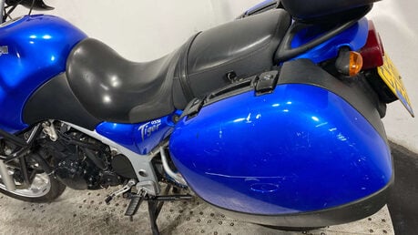 Triumph Tiger 955 Adventure Petrol Manual 18