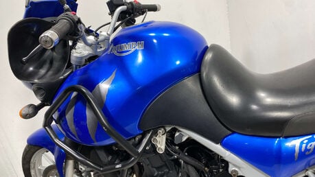 Triumph Tiger 955 Adventure Petrol Manual 19