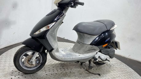 Piaggio Zip 2007 RUNNING PROJECT SCOOTER 50CC 12