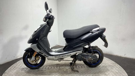 Taiwan Golden Bee 50 2007 2 STROKE 50CC PROJECT SCOOTER 11
