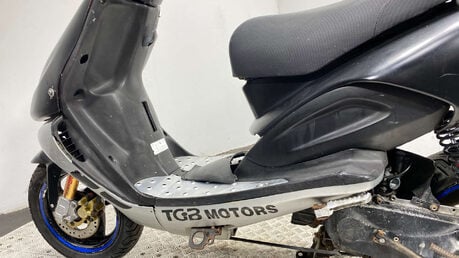Taiwan Golden Bee 50 2007 2 STROKE 50CC PROJECT SCOOTER 15
