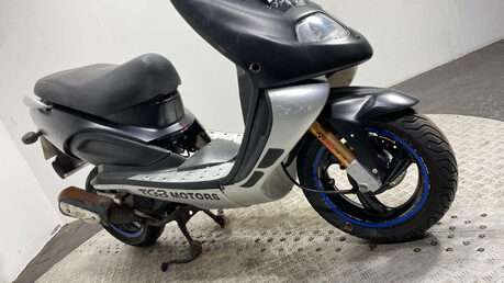 Taiwan Golden Bee 50 2007 2 STROKE 50CC PROJECT SCOOTER 18