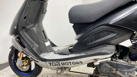 Taiwan Golden Bee 50 2007 2 STROKE 50CC PROJECT SCOOTER 15