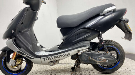 Taiwan Golden Bee 50 2007 2 STROKE 50CC PROJECT SCOOTER 14