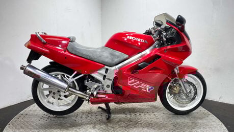 Honda VFR 1990 GENUINE ICONIC 750CC CLASSIC 1