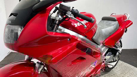 Honda VFR 1990 GENUINE ICONIC 750CC CLASSIC 13