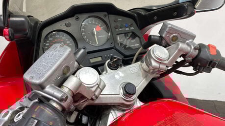 Honda VFR 1990 GENUINE ICONIC 750CC CLASSIC 19