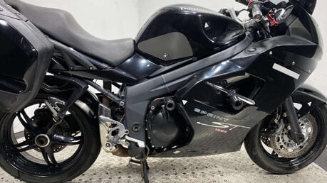 Triumph Sprint SPRINT ST 1050 ABS 2010 – SPARES / REPAIR / PROJECT BIKE 3