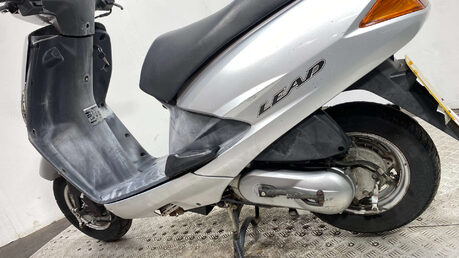 Honda SCV 100 2007 RUNNING PROJECT SCOOTER 100CC 15