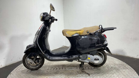 Piaggio Vespa SCOOTER 2012 NON RUNNING PROJECT SCOOTER 12